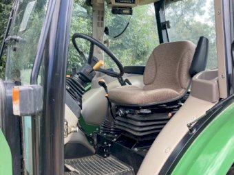 2015 John Deere 5075E Tractor / Loader