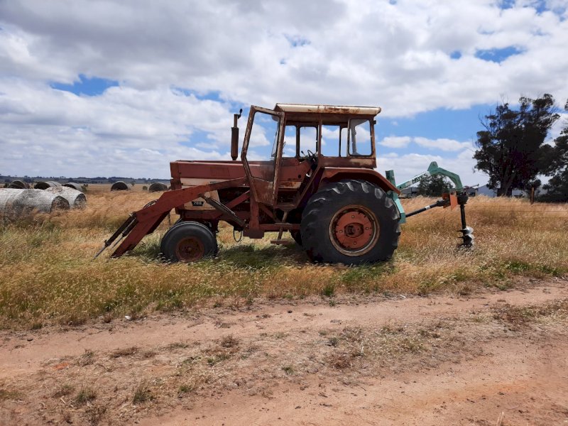 International 766 Tractor with FEL