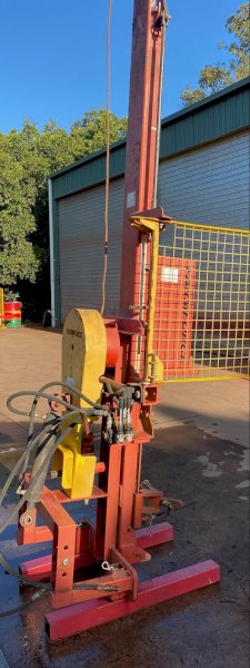 Farmforce Post Driver