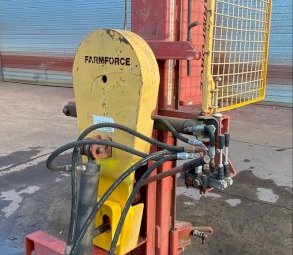 Farmforce Post Driver