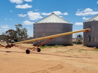 Westfield Swing Away Auger