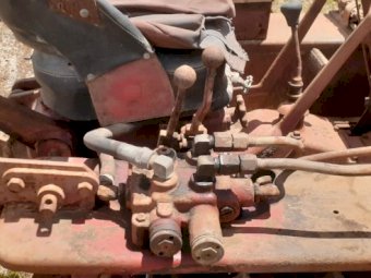 International TD5  Crawler (NO GST on this lot)