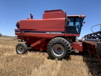 1995 Case IH 1688 Header with 30ft 1010 Front