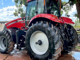 2011 Case Magnum 290 Tractor