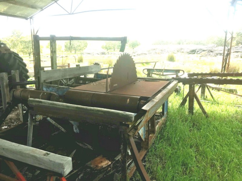 Semi Portable Saw Bench