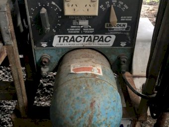 Lincoln Tractapac generator welder on trailer