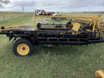 Boomerang Round bale feeder Mk 4