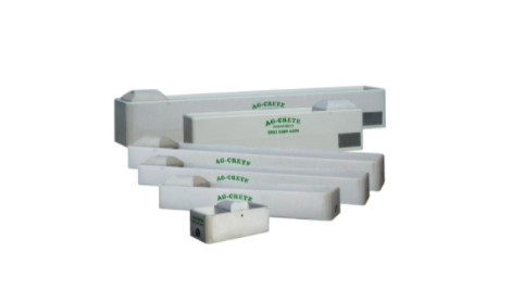Ag-Crete Rectangular Water Trough - 4300Lx685Wx400H with float cover 1 1/4" Inlet