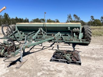 Under Auction - (A166) Chamberlain John Deere 753 27 Tyne Combine (Clearance Item) 