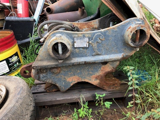 Jaws Excavator Quick Hitch