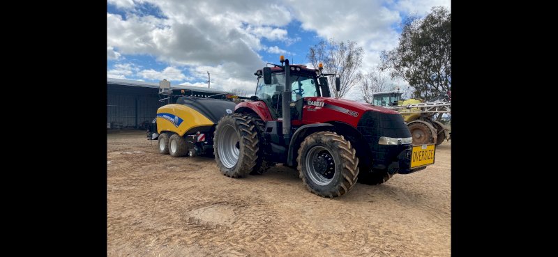 2016 Case IH Magnum 250 Tractor