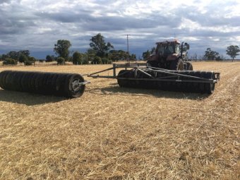 Under Auction - (A166) FarmPro Double Tyre Roller 