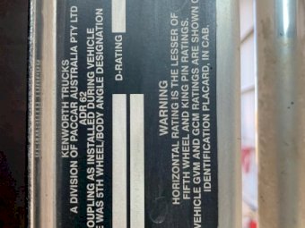 2004 Kenworth K104 Prime Mover