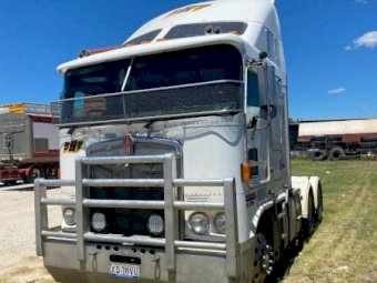 2004 Kenworth K104 Prime Mover