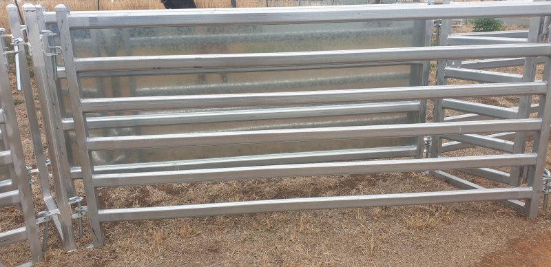 Under Auction - (A166) 10 x Sheep Panels 2.1m 
