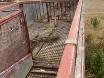 Smith 40'  2 x 1 Cattle Crate