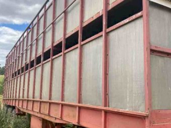 Smith 40'  2 x 1 Cattle Crate