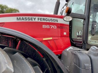 Massey Ferguson 8670 Tractor