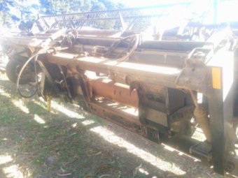 36ft Agco 600 Series Draper Front