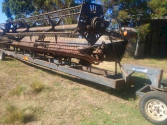 36ft Agco 600 Series Draper Front