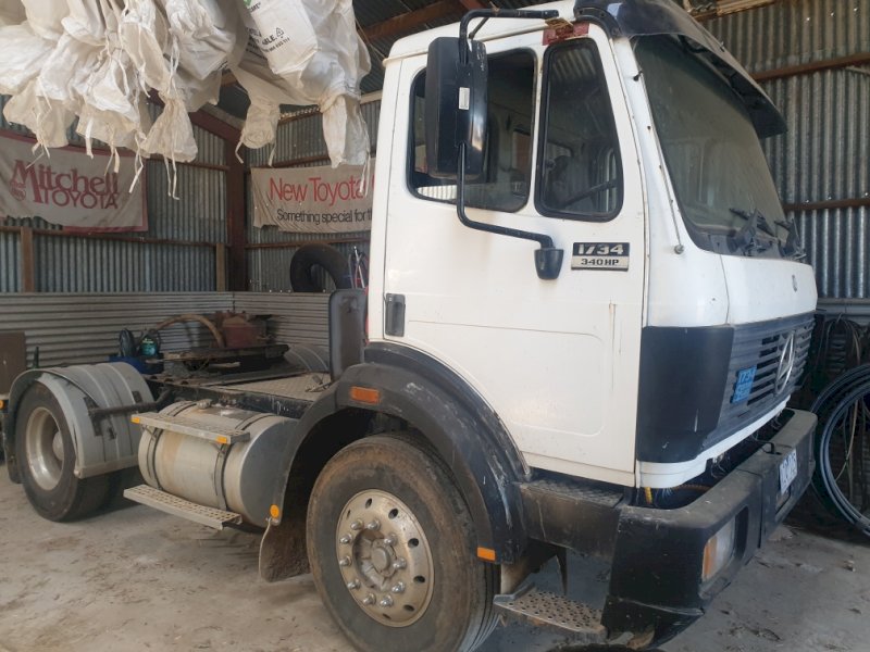 Mercedes Benz 1734 Truck