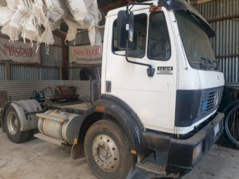 Mercedes Benz 1734 Truck