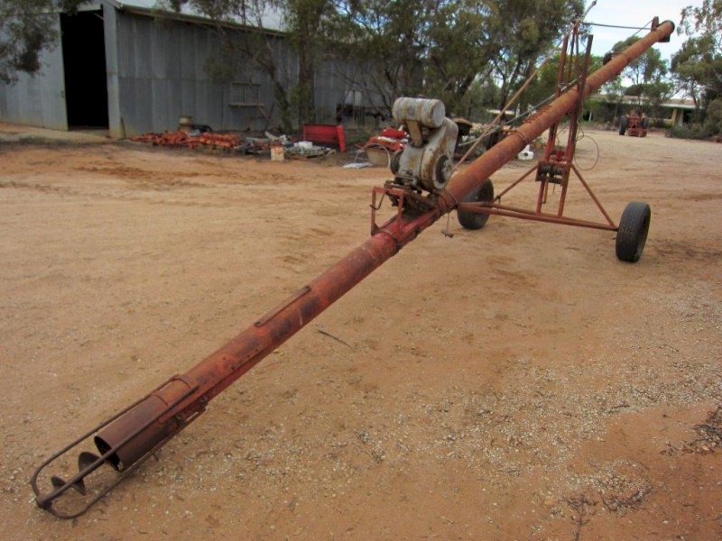 Rodda 33' x 6" Auger