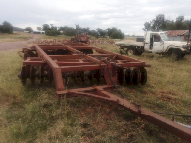Napier Grasslands 32 Disc Plough