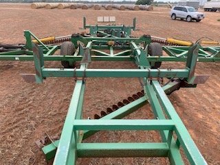 Kelly 40 ft  Disc Chain Harrows