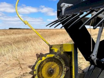 2012 Massey Ferguson 9760 Windrower with 30 ft AgCo Draper Front