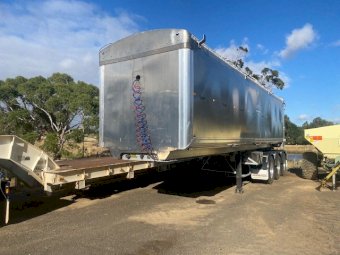 2021 Liberty Freightmore 32' x 6' Semi Grain Tipper