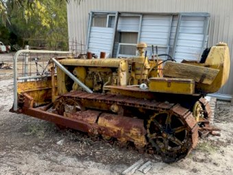 CAT D2 Bulldozer