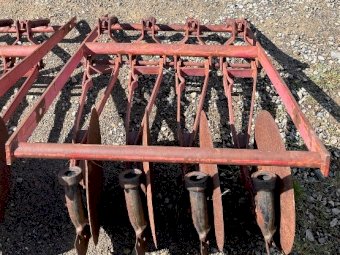 WANTED Single Disc Undercarriage to suit International 511 Seeder