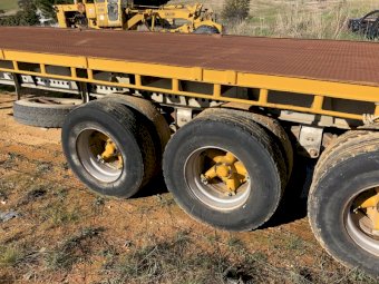 1980 40' Freighter Tri Axle Trailer