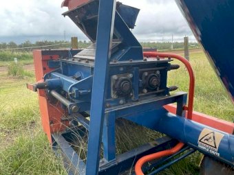 2012 Breckon Twin Mill 3 tonne Mixer