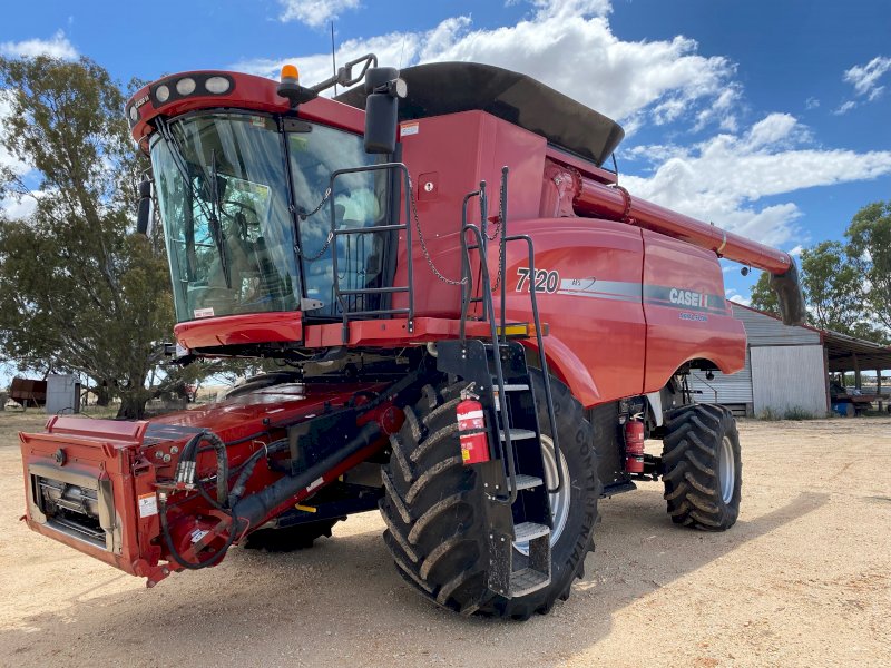 2010 Case IH 7120 Header