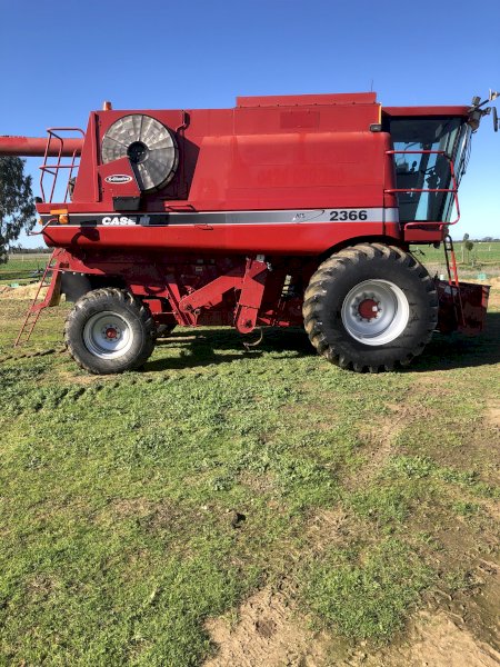 2002 Case 2366 with 1010 25ft Front and Comb Trailer