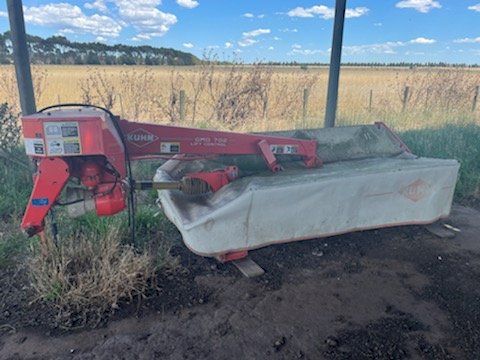 Kuhn GMD 702 Disc Mower