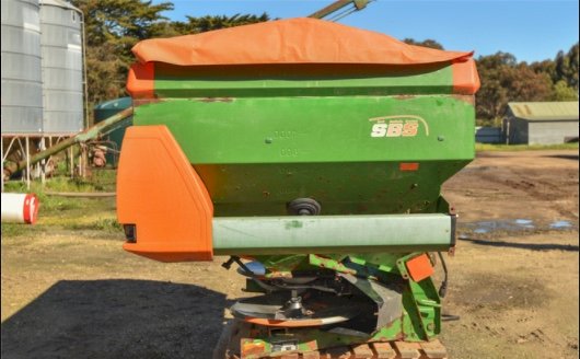 2010 Amazone ZA-M 1501 Spreader