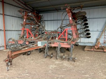 Gason Hiniker Chisel Plough Seeder Bar