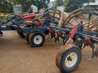 2007 RFM CS3000 Air Seeder