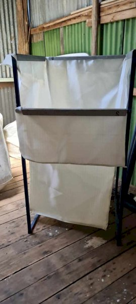 Steel Wool Pack Holders (Foldable)