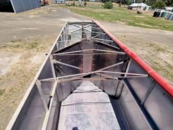 Under Auction - (A168) 30ft Gorski Tipper 