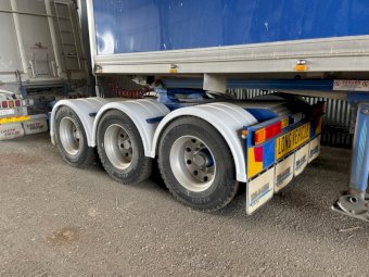 Under Auction - (A168) 2020 AM Trailers Tri-Axle A Dolly 