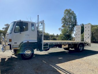 2004 Mitsubishi Fighter FM67 Beaver Tail Truck