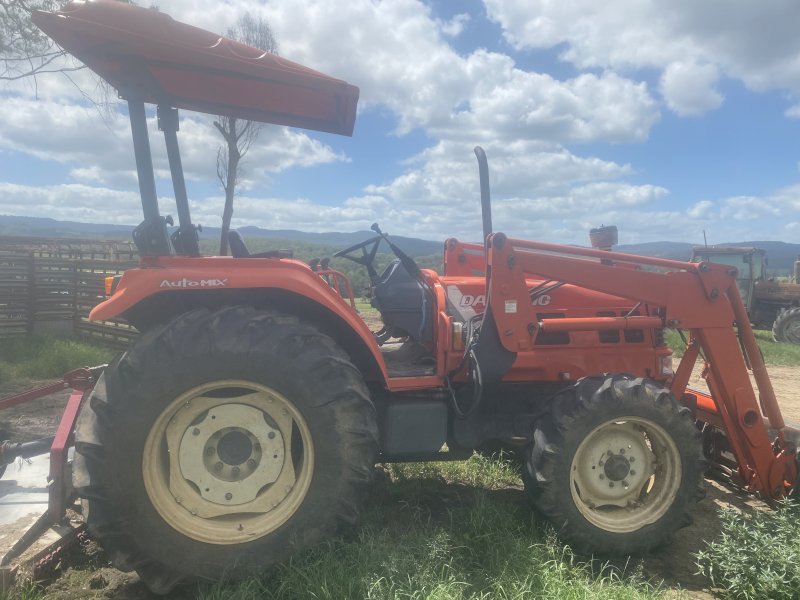 Daedong DK 75 Tractor with FEL