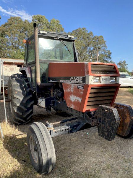 Case IH 2096 Tractor