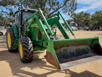 Under Auction - (A181) 2004 John Deere 6520SE Tractor With FEL & Attachments. 