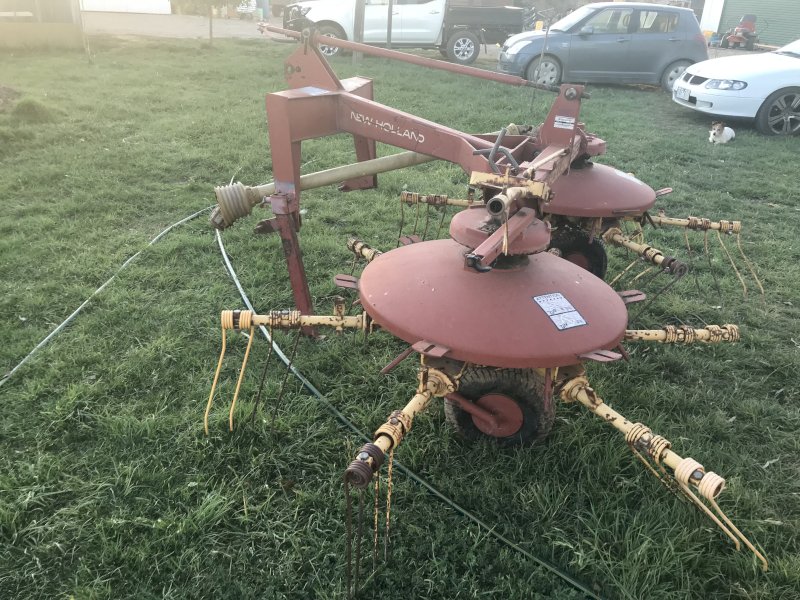 New Holland 255 Tedder Hay Rake