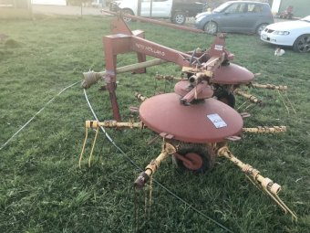 New Holland 255 Tedder Hay Rake